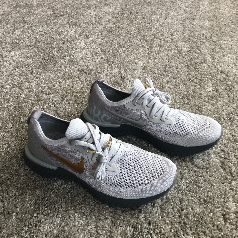 Nike Epic React Flyknit Running shoes - US 7
